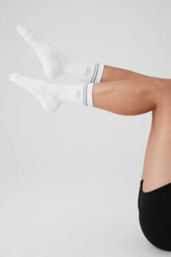 Unisex Half-Crew Performance Sock - White 7 Unisex Half-Crew Performance Sock - White -Alo Fashion Store A0295W 01 b1 a3 m18