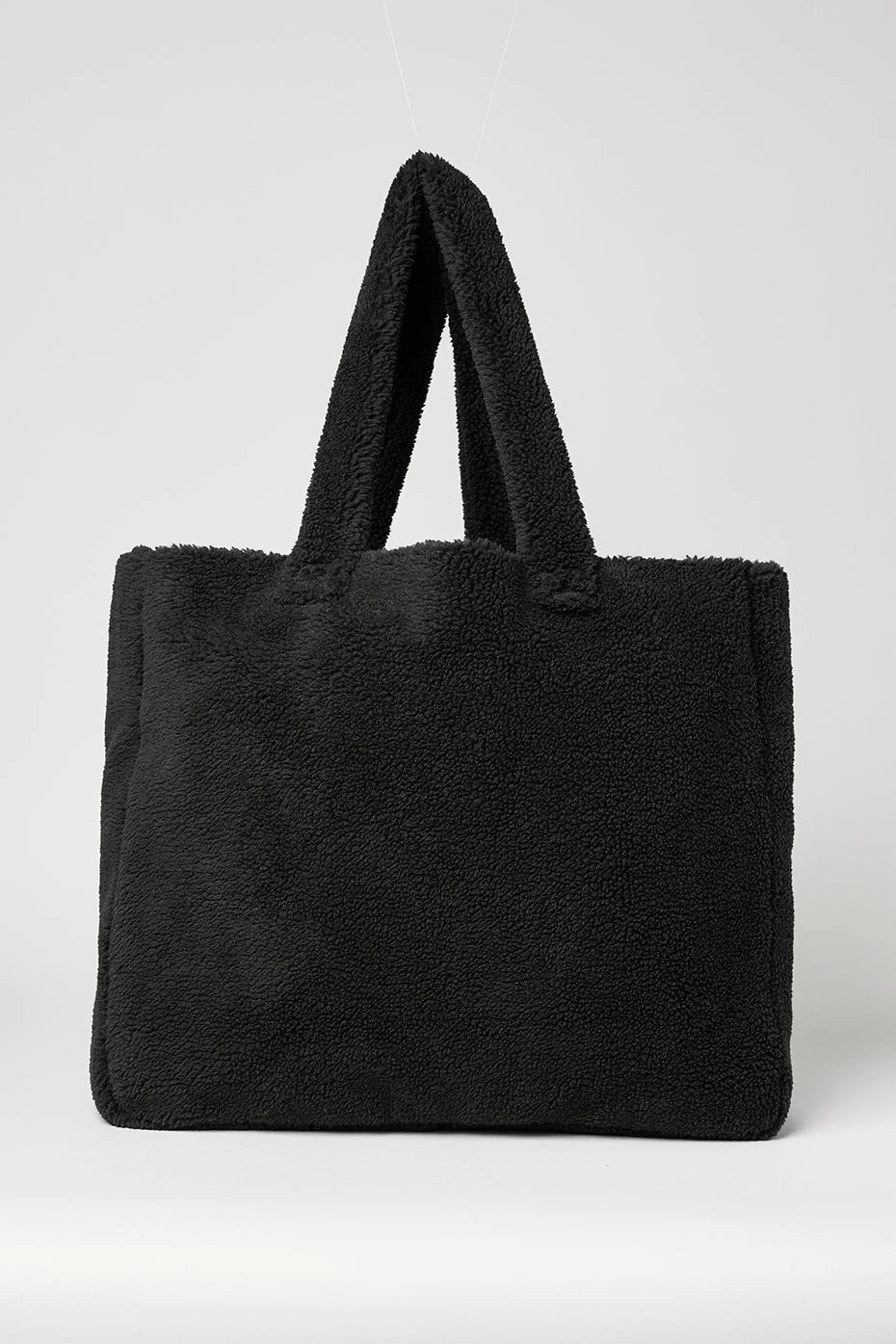 Foxy Sherpa Tote - Black 2 Foxy Sherpa Tote - Black - Image 2