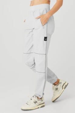 Torrent Track Sweatpant - Titanium 7 Torrent Track Sweatpant - Titanium -Alo Fashion Store M5097R 013202 b1 s1 a2 1 m89