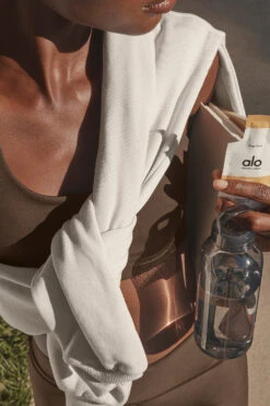 Vitamin-C Glow Shot - 30 Pack 10 Vitamin-C Glow Shot - 30 Pack -Alo Fashion Store N1009F 00 b1 a5 dbff7a76 7b29 4be0 ad08 fa45a5510097