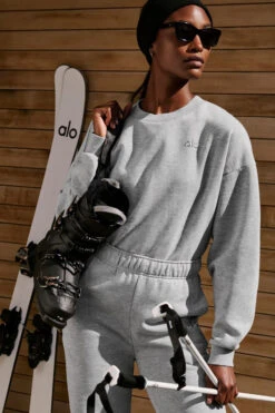 Accolade Crew Neck Pullover - Athletic Heather Grey -Alo Fashion Store U3031RG 02910 b2 s1 a1 1 m189