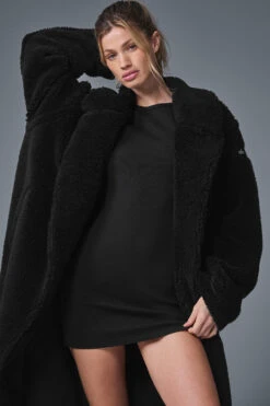 Oversized Sherpa Trench - Black -Alo Fashion Store U4012R 01 b1 s1 a4 1 m91