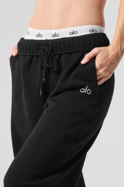 Accolade Straight Leg Sweatpant - Black -Alo Fashion Store U5013RG 01 b1 s1 a4 1 m91