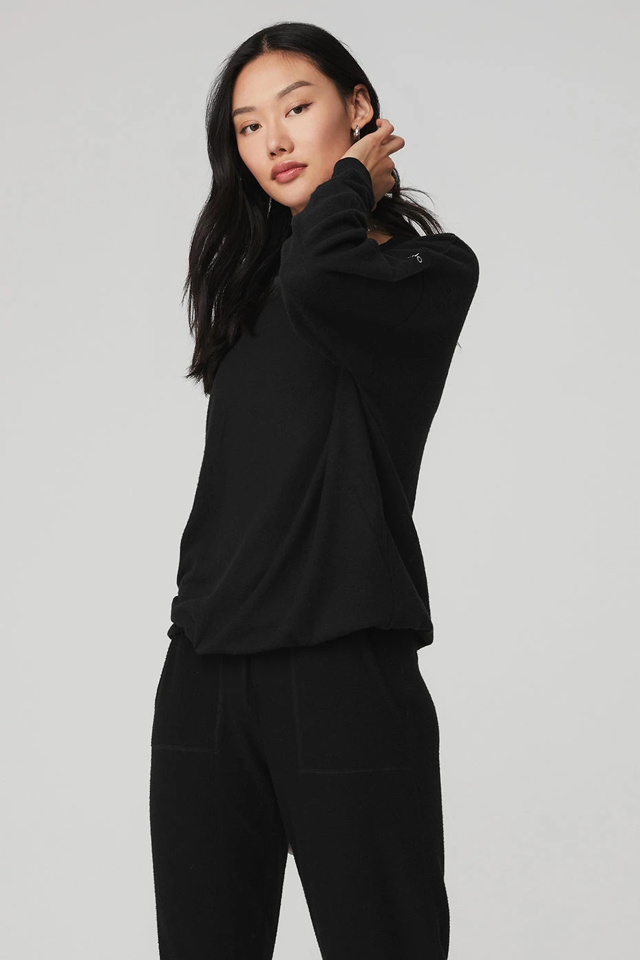 Soho Pullover - Black 3 Soho Pullover - Black - Image 3
