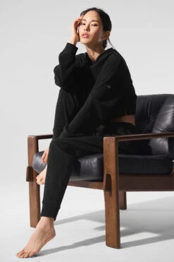 Muse Hoodie - Black 9 Muse Hoodie - Black -Alo Fashion Store W3438R 01 b1 s1 a5 1 m191