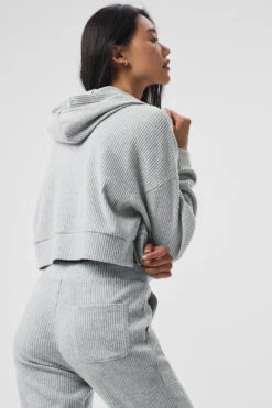 Muse Hoodie - Athletic Heather Grey 7 Muse Hoodie - Athletic Heather Grey -Alo Fashion Store W3438R 02910 b1 s1 a2 1 m54 28016fb5 0e54 48fc 9a54 9f78e680961c