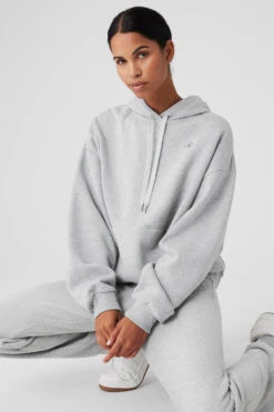 Accolade Hoodie - Athletic Heather Grey 9 Accolade Hoodie - Athletic Heather Grey -Alo Fashion Store W3550RG 02910 b1 s1 a5 1 m18