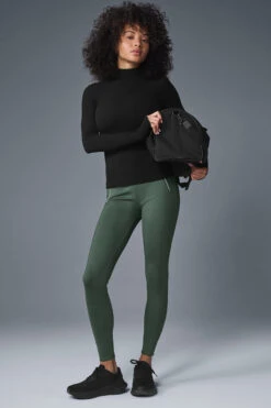 Wellness Rib Mock Neck Long Sleeve - Black -Alo Fashion Store W3719R 01 b1 s1 a4 1 m206