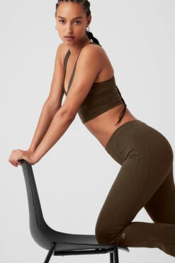 High-Waist 7/8 Zip It Flare Legging - Espresso 11 High-Waist 7/8 Zip It Flare Legging - Espresso -Alo Fashion Store W51115R 04064 b1 s1 a2 2 m125