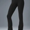 Airbrush High-Waist Kick-Back Legging - Black