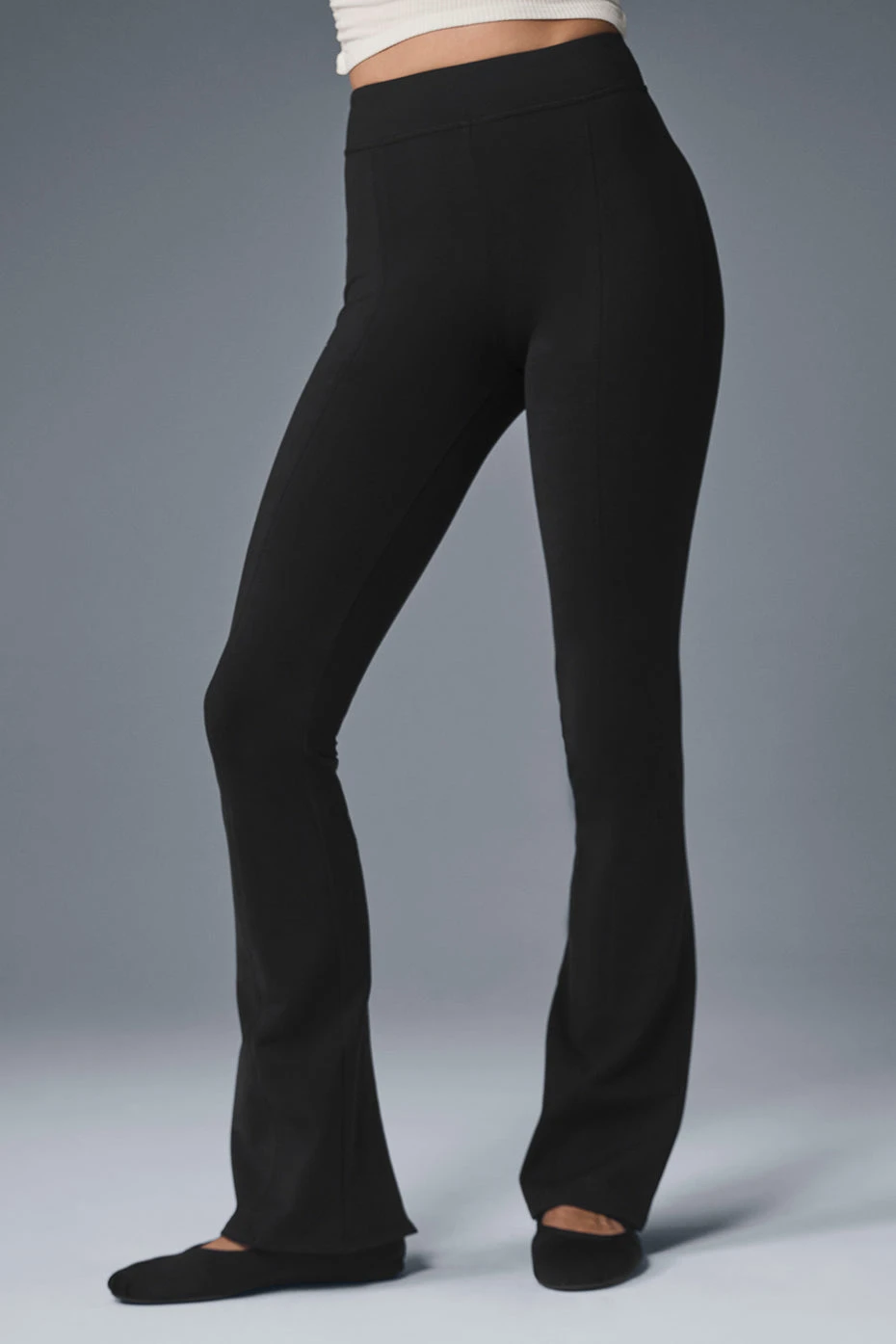Airbrush High-Waist Kick-Back Legging - Black 1 Airbrush High-Waist Kick-Back Legging - Black