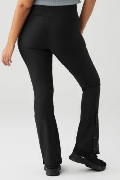Airlift High-Waist Game Changer Legging - Black 14 Airlift High-Waist Game Changer Legging - Black -Alo Fashion Store W51248R 01 b1 s4 a2 1 m135