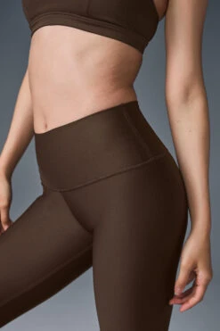 High-Waist Airlift Legging - Espresso -Alo Fashion Store W51314R 04064 b1 s1 a3 1 m191 84317575 1b79 42e9 9ae1 1efb10319428