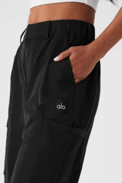High-Waist Break Line Jogger - Black -Alo Fashion Store W51319R 01 b1 s1 a4 1 m18