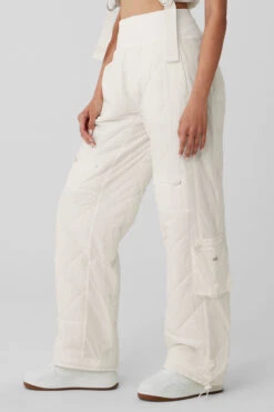High-Waist Snowrider Puffer Pant - Ivory -Alo Fashion Store W51351R 03299 b1 s1 a3 1 m54