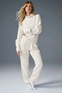 Waffle Weekend Escape Jogger - Ivory 7 Waffle Weekend Escape Jogger - Ivory -Alo Fashion Store W51369R 03299 b1 s1 a5 1 m91