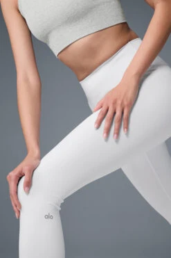 High-Waist Airbrush Legging - White -Alo Fashion Store W5473R 00 b1 s1 a4 1 m54