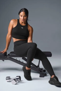 High-Waist Airbrush Legging - Black -Alo Fashion Store W5473R 01 b1 s1 a5 m196