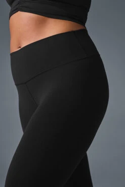 7/8 High-Waist Airbrush Legging - Black 14 7/8 High-Waist Airbrush Legging - Black -Alo Fashion Store W5604R 01 b1 s1 a3 1 m182