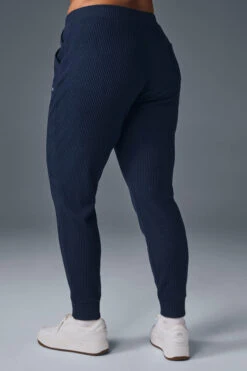 Muse Sweatpant - Navy -Alo Fashion Store W5784R 03842 b1 s1 a2 1 m182