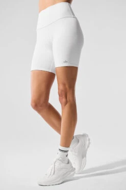 7" High-Waist Biker Short - White -Alo Fashion Store W6145R 00 b1 s1 a3 1 m206