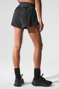 Match Point Short - Black -Alo Fashion Store W6334R 01 b1 s1 a2 1 m76