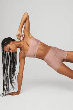 3" High-Waist Airlift Short - Smoky Quartz -Alo Fashion Store W6363R 02512 b1 s1 a4 1 m76