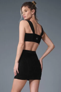 Micro Corduroy Winter Break Mini Skirt - Black -Alo Fashion Store W6391R 01 b1 s1 a1 2 m91