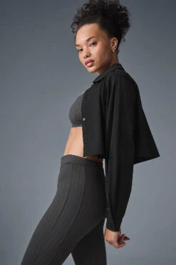 Cropped Take Me Out Button Up - Black 6 Cropped Take Me Out Button Up - Black -Alo Fashion Store W8143R 01 b1 s1 a3 1 m206