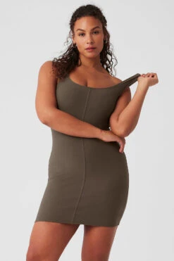 Alosoft Head Start Dress - Olive Tree -Alo Fashion Store W8261R 05279 b1 s4 a1 1 m182