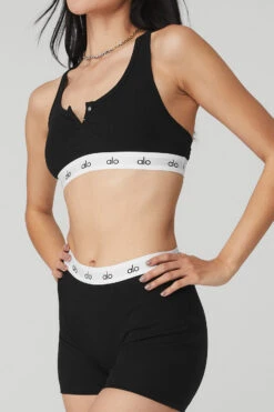 Icon Ribbed Henley Bra - Black -Alo Fashion Store W9316R 01 b1 s1 a4 1 m54
